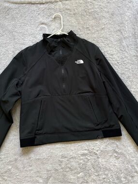 The North Face Black Quarter-Zip Pullover